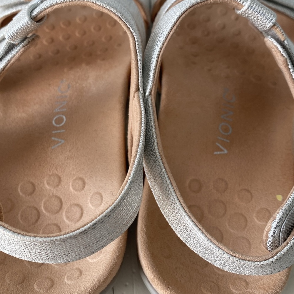 Vionic Metallic Rest Amber Backstrap Sandals 8w - image 7